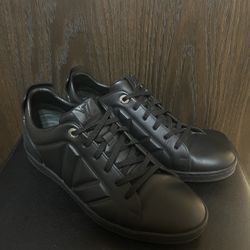 Louis Vuitton Men Shoes