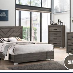 $450 Bedroom Set Not including Mattress And Chest 