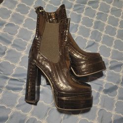 New Black Platform Boots Woman Size 7