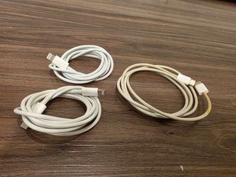 USB-C and lightning cables