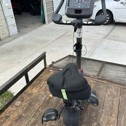Schwinn 170 Upright Exercise Bike / Read Below ⬇️ ITS AVAILABLE 