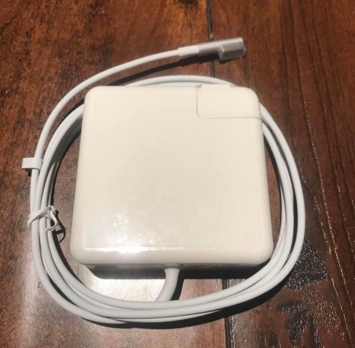85w AC Power supply Adapter Charger for Apple Macbook Pro or MacBook air 13" 15” 17” I have both models older 2007-2011 And 2012 to 2018