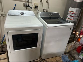 open to offers-laundry machine Washer: Model PTW600BSRWS (purchased Aug 2023) • Dryer: Model PTD60EBSRWS (purchased Jan 2026) – 220V electric