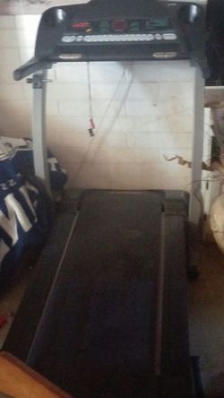 Treadmill with incline
