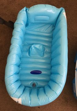 Baby bath tubs