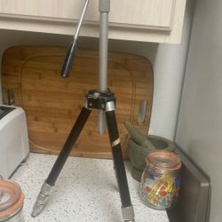 Vintage Camera Tri Pod.        S A L E