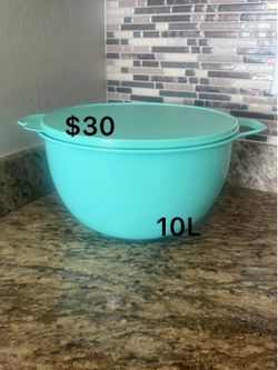 Tupperware Bowl