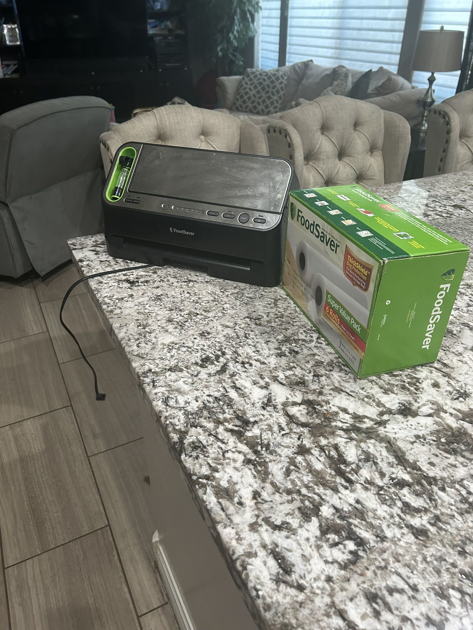 Large FoodSaver & Film - Can Deliver!