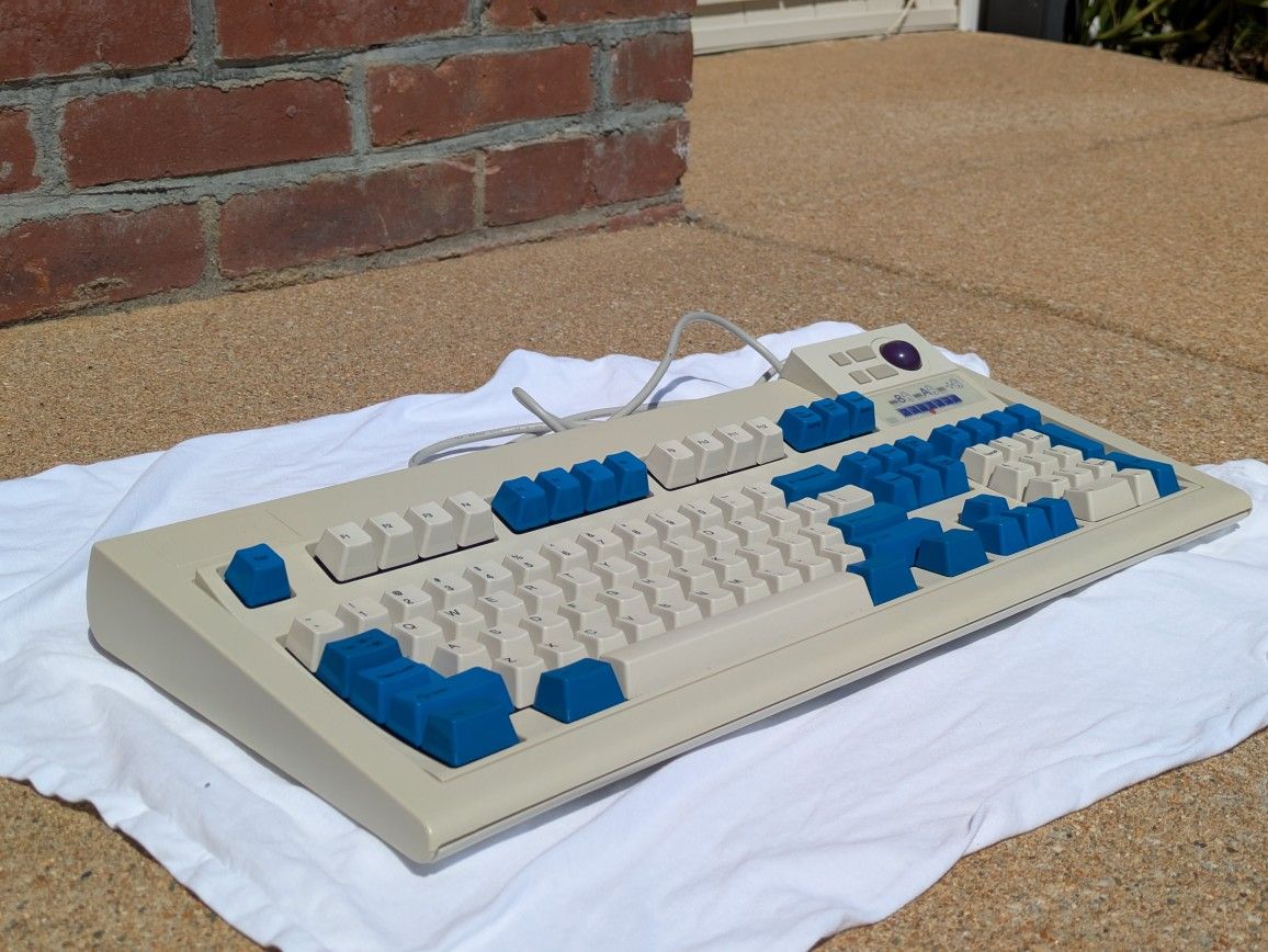 Unicomp Model M Trackball 🖲️