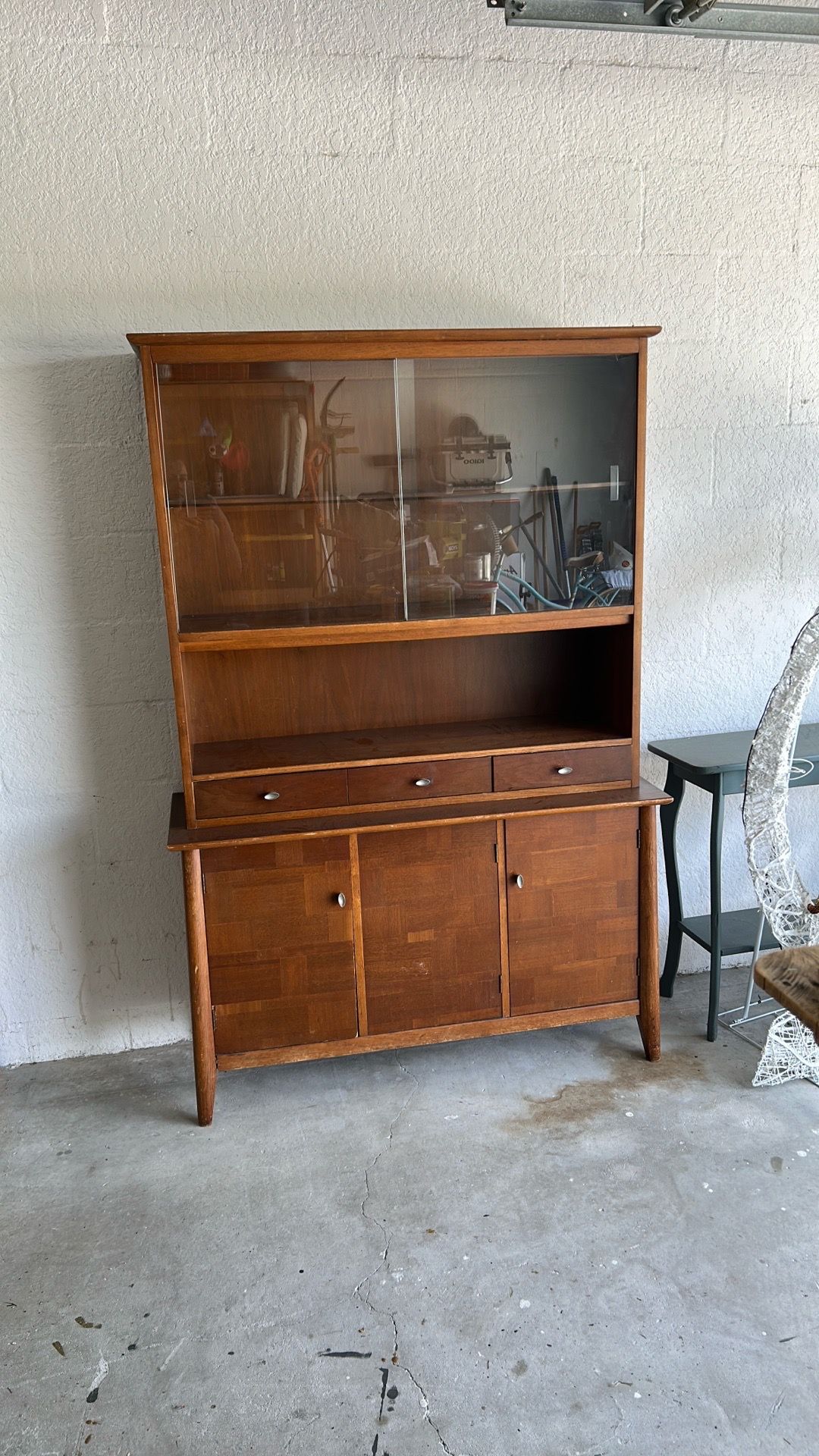 Original Retro Hutch
