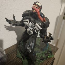 Venom Resin Statue Diamon Select 