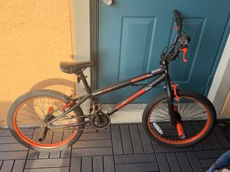 Kent Chaos BMX Bike – 20” Kids Bike (As-Is)
