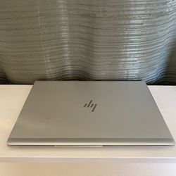 8th Gen i7 HP Laptop with Type C USB, Backlit Keyboard, and 256 GB SSD