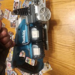 Makita XSRO1 Brushless Circular Saw