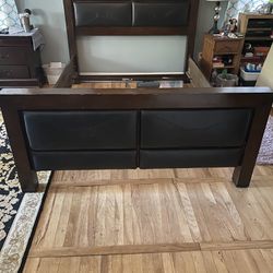 Queen Size Bed And Dresser 