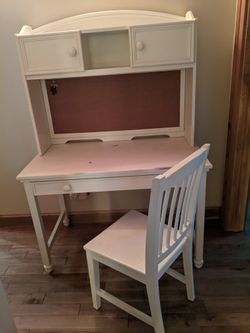 Desk, Hutch & Chair
