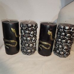 Bleeding Skull and Snake Candle 