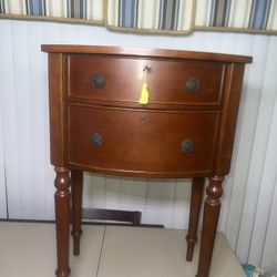 Vintage Bombay Side Table With 2 Drawers And Key 1997 Bombay Side Table. Pre owned in good with minor cosmetic blemishes. These blemishes are in the f