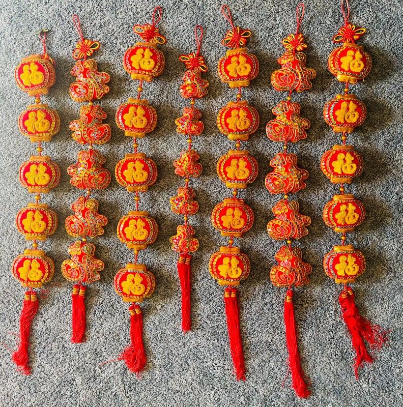 CHINESE NEW YEAR ORNAMENTS CHRISMAS, 7LOT TASSELS RED. EPPROXIMATLY 38" LONG.