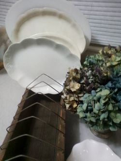 Farmhouse Plate/Dish Display Rack