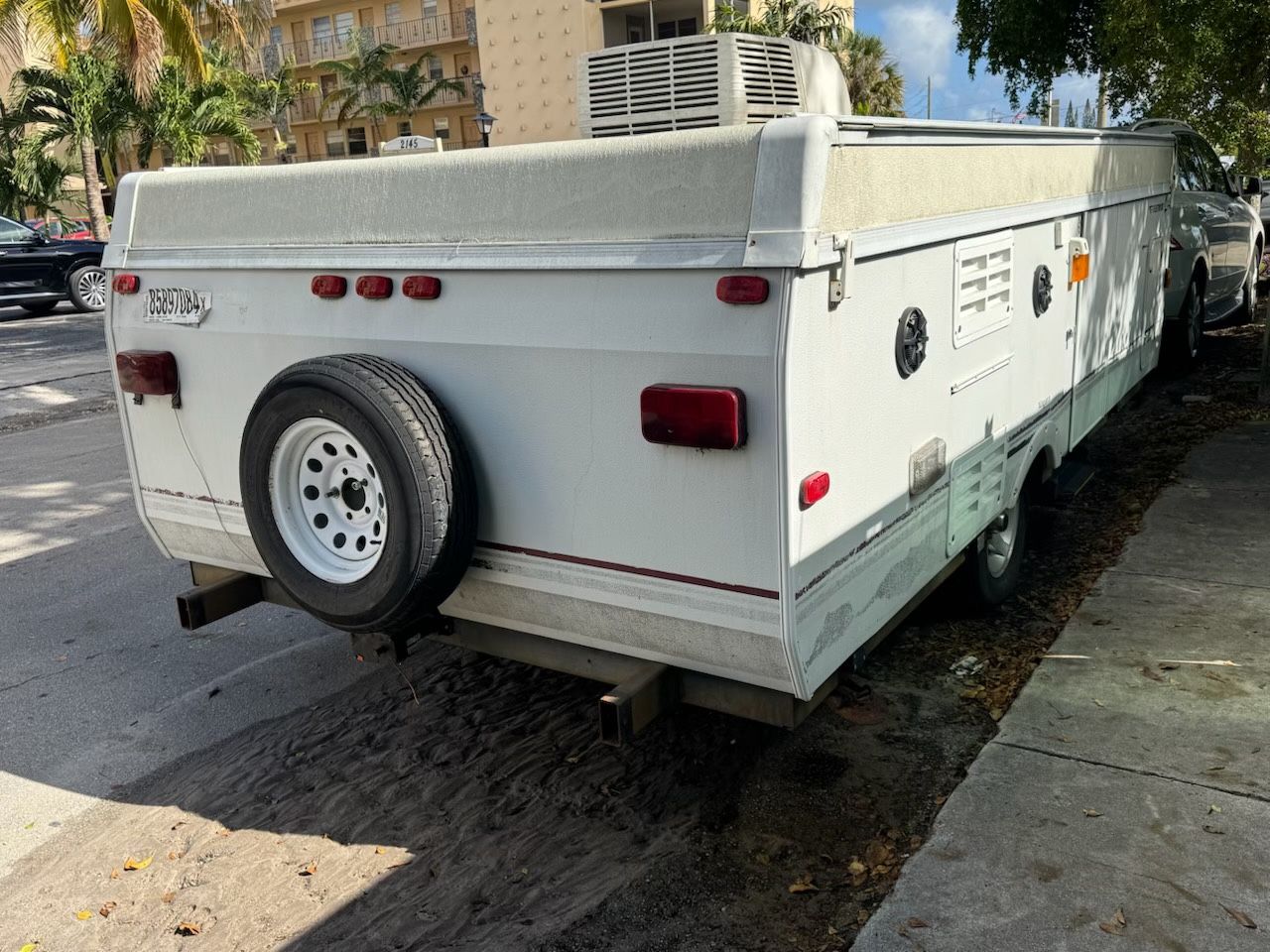 2007 Fleetwood pop-up trailer Pop-up