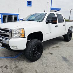 🔥2010 CHEVY CHULADA CHEAPEST SILVERADO 1500🔥$1999 DOWN.OAC🔥$1999 ENGANCHE.CCA🔥213-810-1060 
