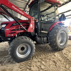 Tractor Mahindra 5655. Cab 200 Horas 4x4