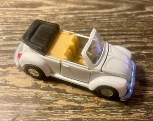 Toy VW bug lot