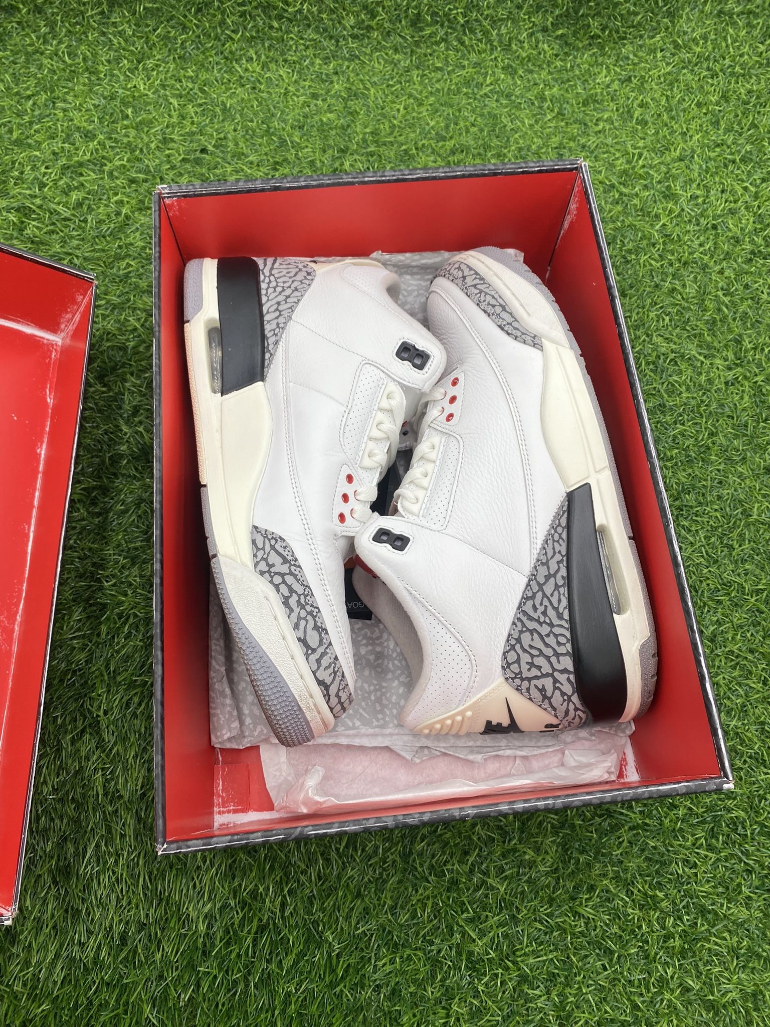 Jordan 3 “White Cement” Size 9.5M