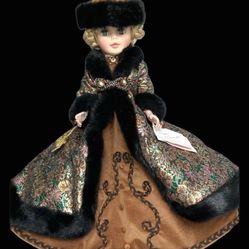 Madame Alexander Portrait doll Very Rare 20”Natasha #2255 in Original Box w/tag 