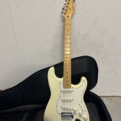 1991 Vintage Fender Stratocaster With Case