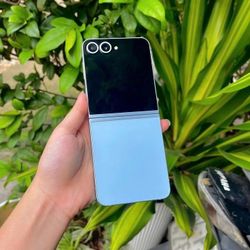 Samsung Galaxy Z Flip 6 256gb  Unlocked, FREE Smartwach/ Headphones. Pay $1 Today Rest in payments. NO CREDIT NEEDED FINANCING