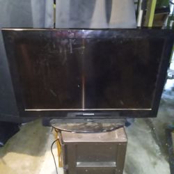 TV And DVD Player 