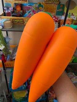 Jumbo carrot squish