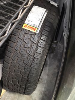 Pirelli Scorpion All Terrain Plus 265/70R17 Tire