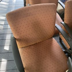 6 Cushioned Rolling chairs Free