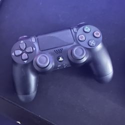 PS4 Controller