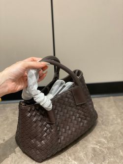 Tote Bag  𝟏𝟓 × 𝟐𝟒 × 𝟏𝟐𝐜𝐦