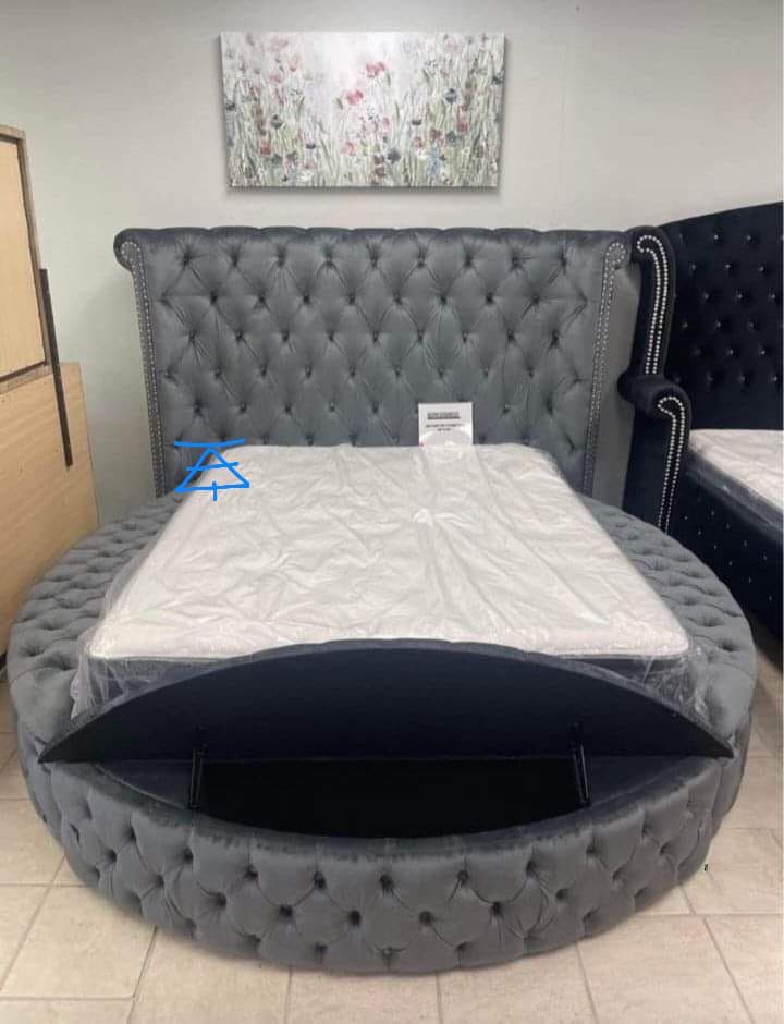 Sansom Queen Bed $10 Down Payment And Financing Available,New Products : American Fashion Style Bags On Sale