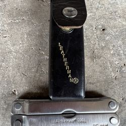Vintage Leatherman Multi-Tool 1325473 Portland Oregon w/ Leather Sheath USA