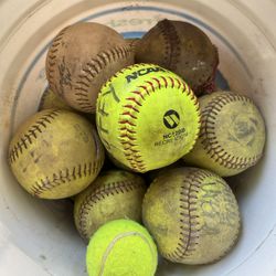 Softballs 
