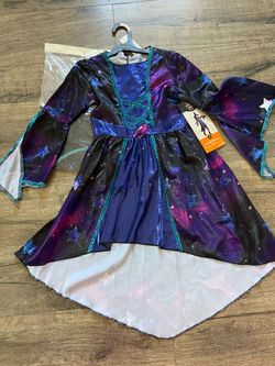 Girls nwt Halloween witch costume size small