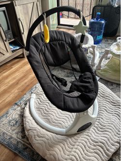 Baby swing