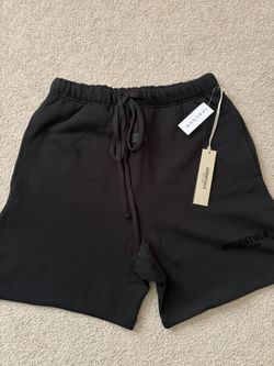 Essentials shorts “stretch limo” sizes S, M, L
