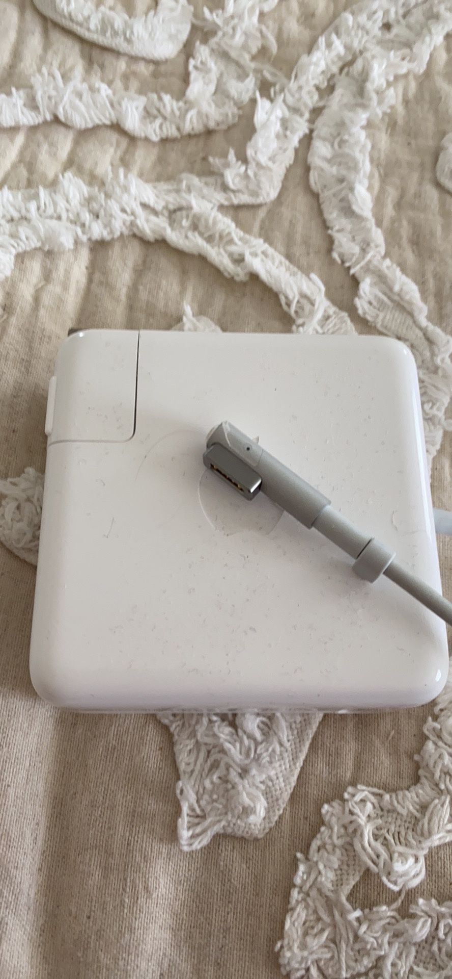 MacBook Pro Magnetic Charger 
