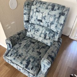 Set of 2 Wingback Push-Back Recliner Chairs – Blue