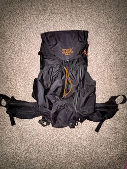 MYSTERY RANCH HIKING BAG