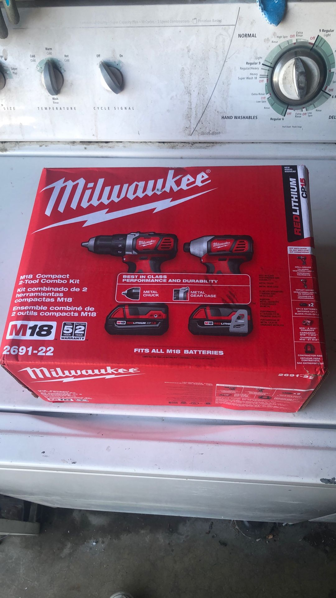 Milwaukee Impact And Drill Driver Combo 2 Batteries And Charger