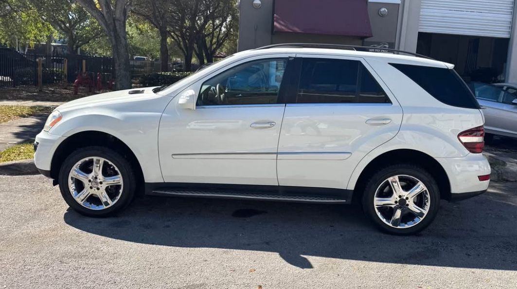 2010 Mercedes-Benz M-Class