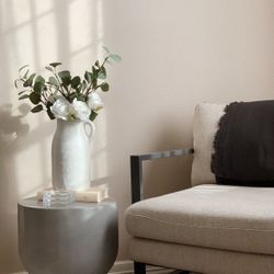 Minimalist Metal Frame Accent Chair With Linen Cushions